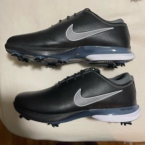 Never Worn Men’s Nike Air Zoom Victory Tour 2 Shoes Size 9